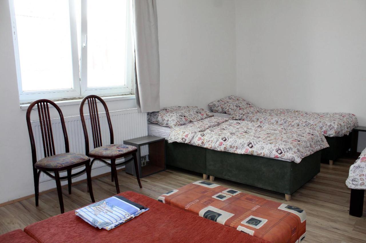 Dusan Apartments Orlová Kültér fotó